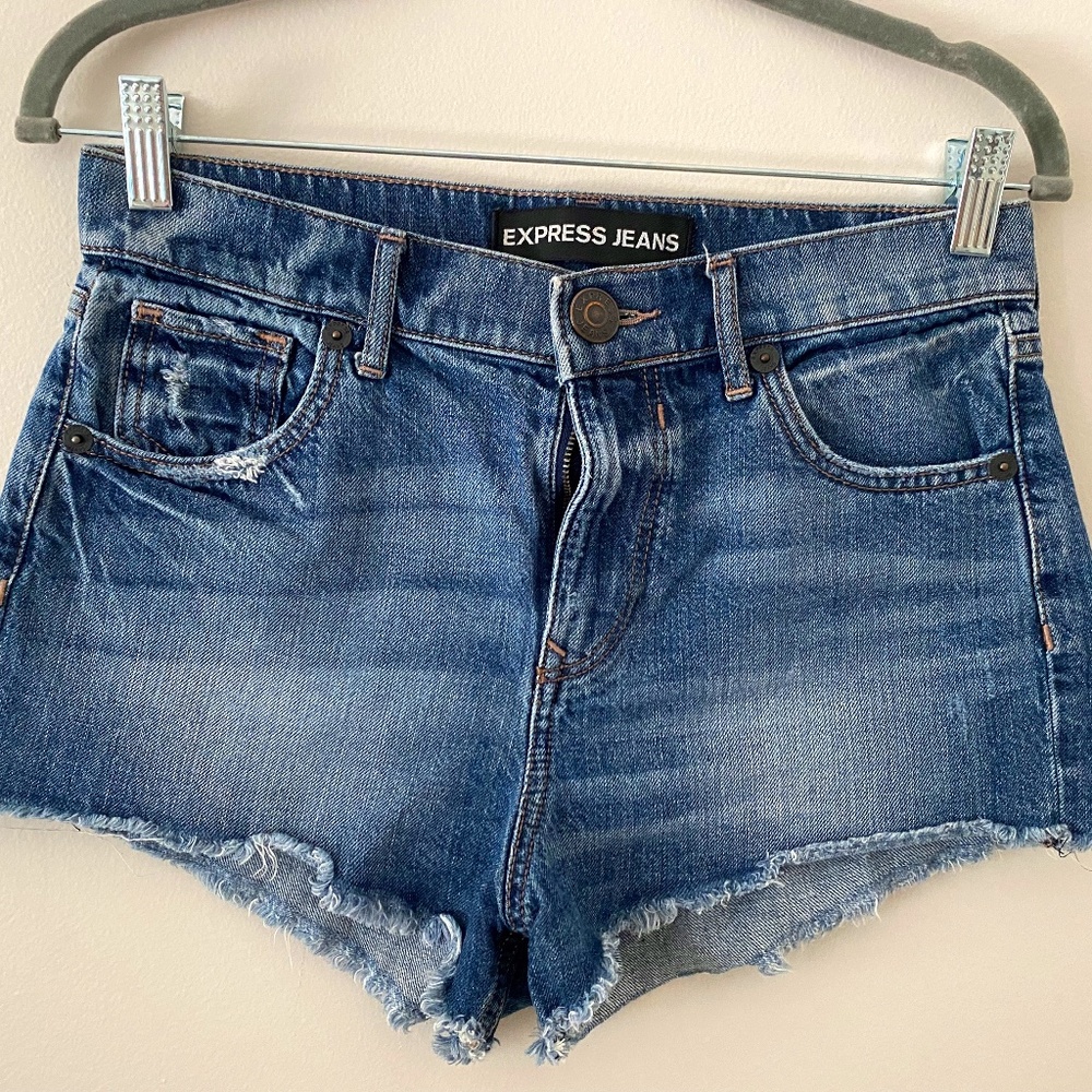 Express shorts